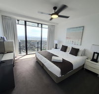 Circle On Cavill 2316