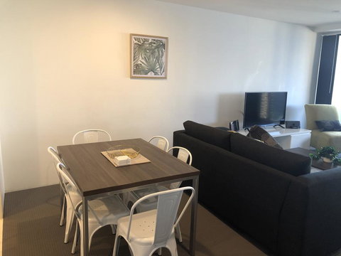 Circle On Cavill Ocean View - Hotel Gold Coast 3