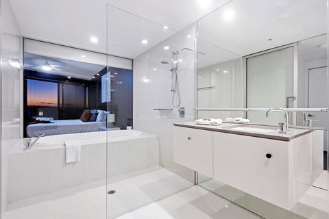 Circle Private Residences - Hotel Gold Coast 2