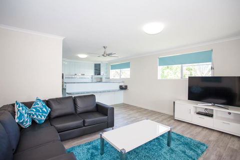 City Beach Holiday House - Hotel Gold Coast 2