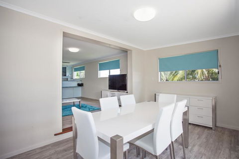 City Beach Holiday House - Hotel Gold Coast 1