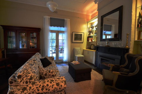 Clement House - Hotel Gold Coast 1