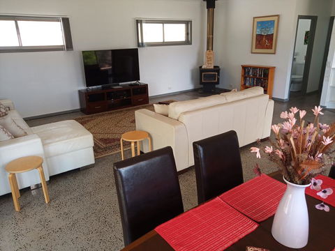 Coast & Country - Hotel Gold Coast 2