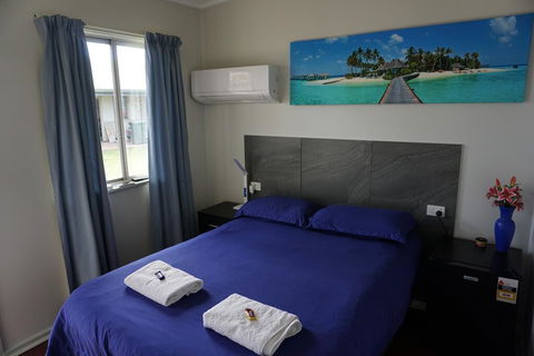 Cobar Miners Lodge - Hotel Gold Coast 2