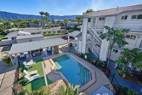Cocos Holiday Apartments - Hotel Gold Coast 2