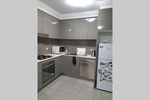 Convenient One Bedroom Apartment Close To City - Hotel Gold Coast 2