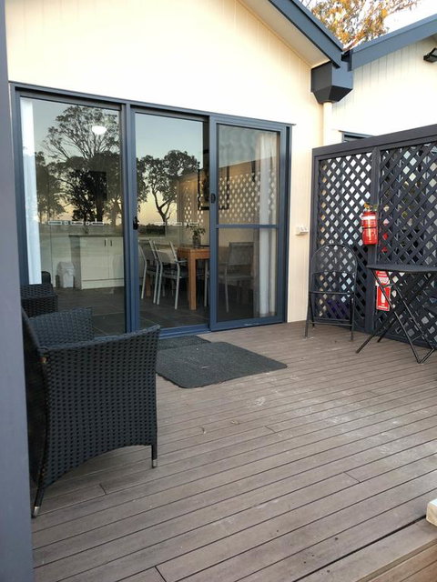 Coonawarra Cabins Unit C - Hotel Gold Coast 3