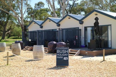 Coonawarra Cabins Unit C - Hotel Gold Coast 1