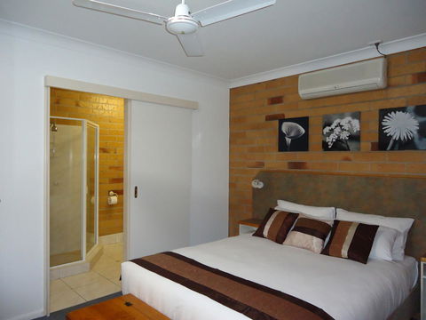 Copper Country Motor Inn & Restaurant - Hotel Gold Coast 2