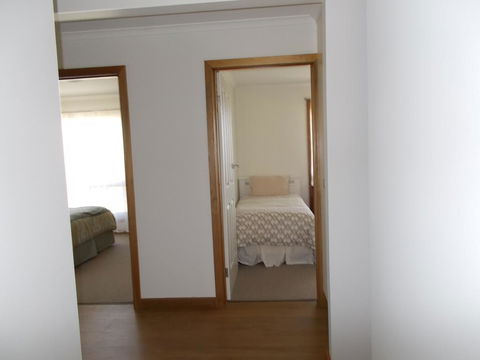 Costa Plenti Southend BnB - Hotel Gold Coast 3