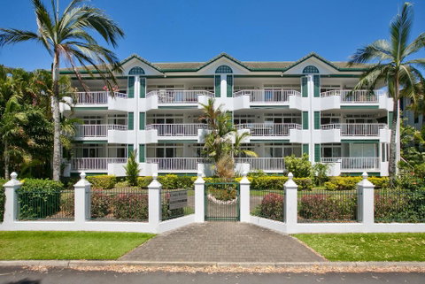 Costa Royale Trinity Beach - Hotel Gold Coast 0