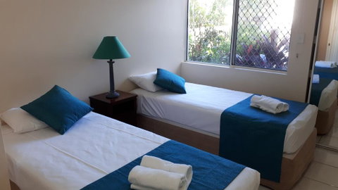 Costa Royale Trinity Beach - Hotel Gold Coast 2