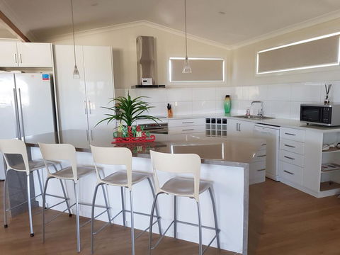Cozzys Condo Luxury Beach House - Hotel Gold Coast 3