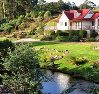 Crabtree Riverfront Cottages - Hotel Gold Coast