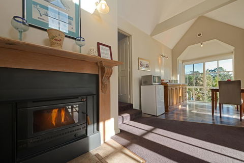 Crabtree Riverfront Cottages - Hotel Gold Coast 1