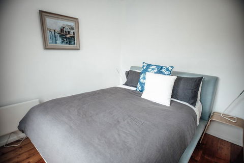 Craypot Cottage Port Campbell - Hotel Gold Coast 2