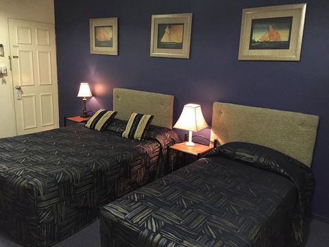 Criterion Motel Rockhampton - Hotel Gold Coast 1