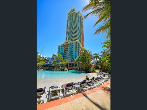 Crown Towers - Hotel Gold Coast 0