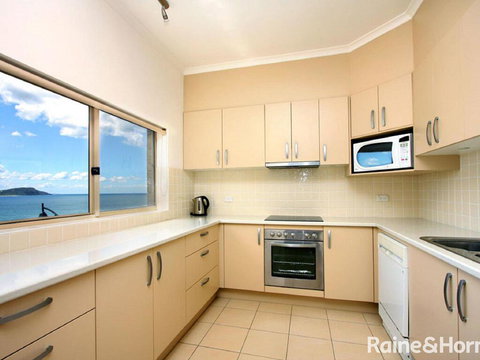 Cumbernauld #25 - 25/12 Terrigal Esp, Terrigal - Hotel Gold Coast 1