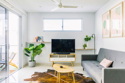 Darwin City Chic@Kube Apartments - Hotel Gold Coast 3