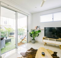 Darwin City ChicKube Apartments - Hotel Gold Coast