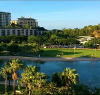 Darwin Deluxe Apartments - Hotel Gold Coast