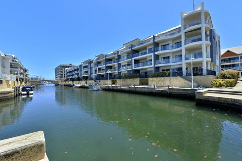Del Mar 2 - Hotel Gold Coast 0
