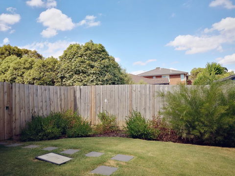 Delicate And Peaceful Bundoora Townhouse 20-R2 - Hotel Gold Coast 0