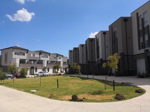 Delicate And Peaceful Bundoora Townhouse 20-R2 - Hotel Gold Coast 3