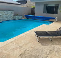 Delux Living in Wannanup - Hotel Gold Coast
