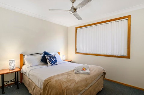Dolphin Sands Holiday Cabins - Hotel Gold Coast 2