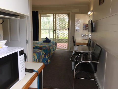 Donald Riverside Motel - Hotel Gold Coast 3