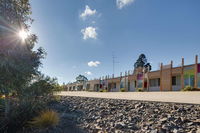 Book Drouin Accommodation Vacations Hotel Gold Coast Hotel Gold Coast
