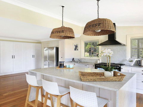 Duncraig House - Open Fireplace, Spa, Pet Friendly - Hotel Gold Coast 3