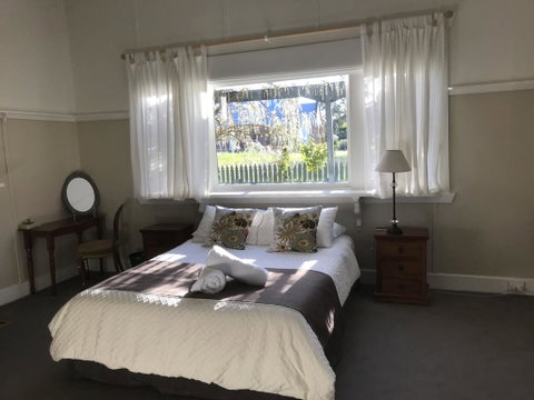 Dunkeld Old Bakery Accommodations - Hotel Gold Coast 0