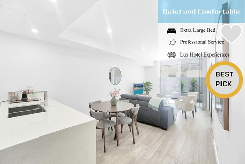 Elegant 2 Bedrooms Terrace With Premium Condition - Hotel Gold Coast 0