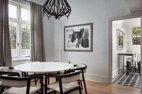 Elegant 3-Bed Heritage House Near Parks And Cafes - Hotel Gold Coast 2