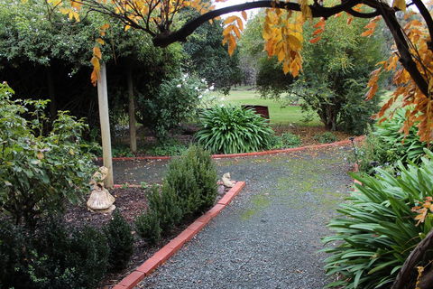 Elinike Guest Cottages - Hotel Gold Coast 2