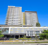 Elite elegance 2BRHamilton APT with Parking - Hotel Gold Coast