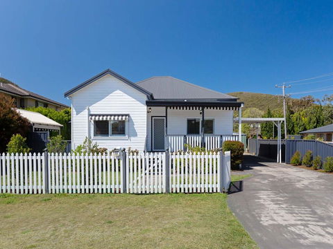 Escape To The Cottage 68 Tomaree Rd Pet Friendly And Boat Parking And WIFI - Hotel Gold Coast 0