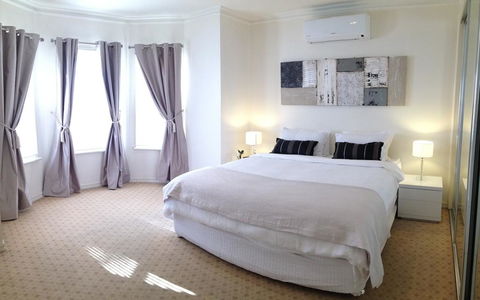 Essendon - Home Away From Home - Hotel Gold Coast 3