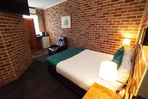 Exies Bagtown - Hotel Gold Coast 3