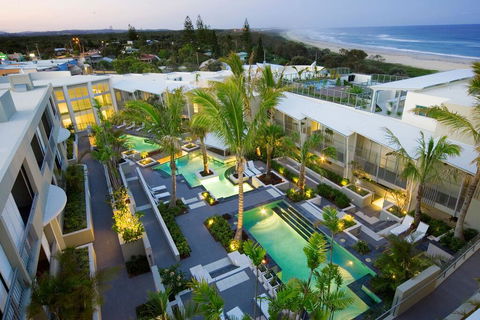 EXTRA LARGE 2 Bed Apartment - 3 Pools And Spa - Mountain View - BEACHFRONT LOCATION CABARITA BEACH - Hotel Gold Coast 2