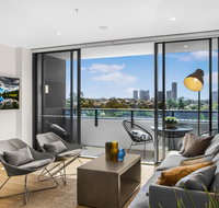 Family Unit with Parking Balcony Pool near Beach