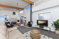 Book Illowa Accommodation Vacations Hotel Gold Coast Hotel Gold Coast