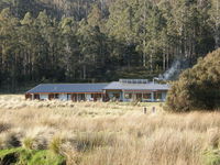 Book Jackeys Marsh Accommodation Vacations Hotel Gold Coast Hotel Gold Coast