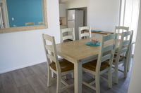 Book Lightning Ridge Accommodation Vacations Hotel Gold Coast Hotel Gold Coast