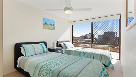Garden Apartment @ Forster Tower - Hotel Gold Coast 2