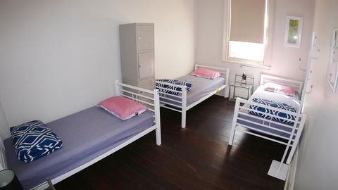Geraldton Backpackers - Hotel Gold Coast 3