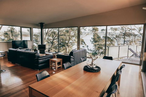 Getaway Bruny Island - Hotel Gold Coast 3